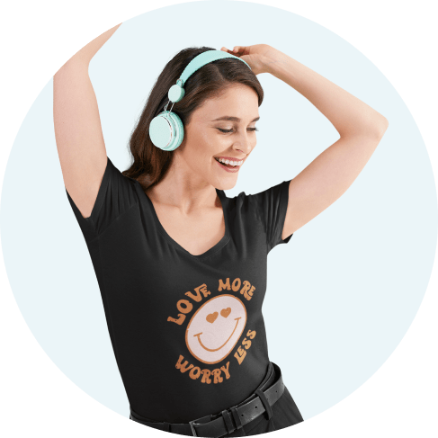 Women's Valentine's Day Shirt1-min